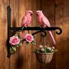 1Pc Metal Pink Wall Outdoor Hanger With Two Parrot Theme Design, Brightly Colored, Rust-Proof And Sun-Resistant, Comes With Mounting Screws, Very