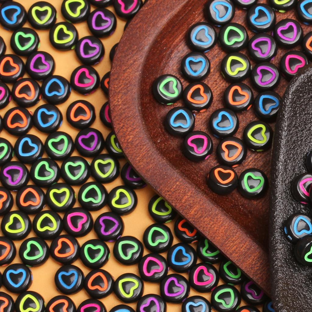 50Pcs Acrylic Keychain Loose Beads Jewelry Making Necklace 6.5mm Flat Round Bracelet DIY Materials Earrings Fashion Spacer Accessories Heart Pattern