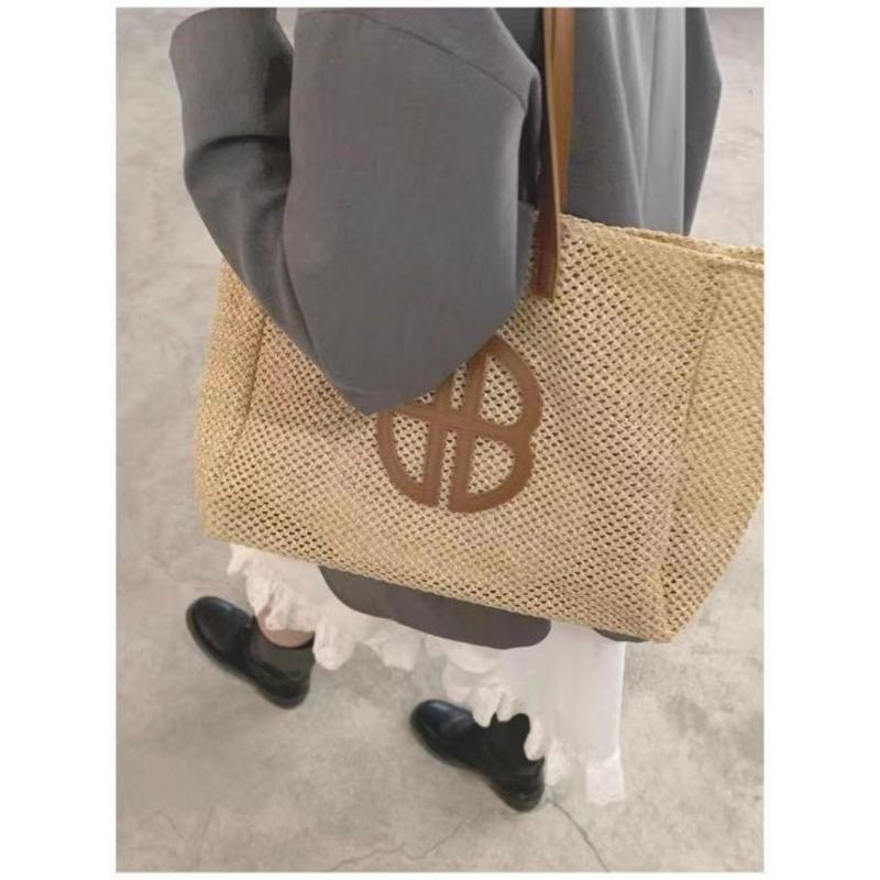 2024 New Beach Vacation Tote Bag for Women, Large Capacity Summer Travel Tote Bag Purse, Woven Straw Shoulder Bag In INS Style