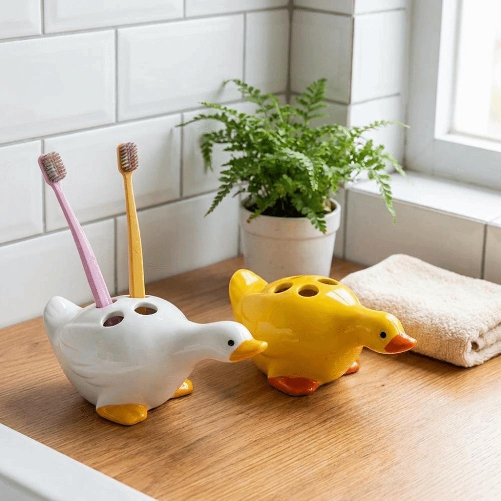 Upright Storage Ceramic Toothbrush Holder Duck-Shaped Bathroom Organizer Children
