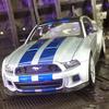 Майсто 1:24-й Ford Mustang Street Racer 2014, литая модель автомобиля, с открывающимися дверями и капотом, богатая детализация, высокое качество изготовления