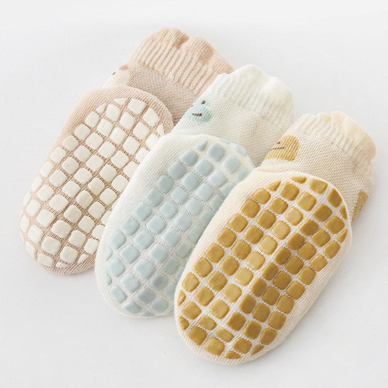 1 пара детских нескользящих носков с милым мультяшным рисунком для мальчиков и девочек, удобные дышащие носки для малышей