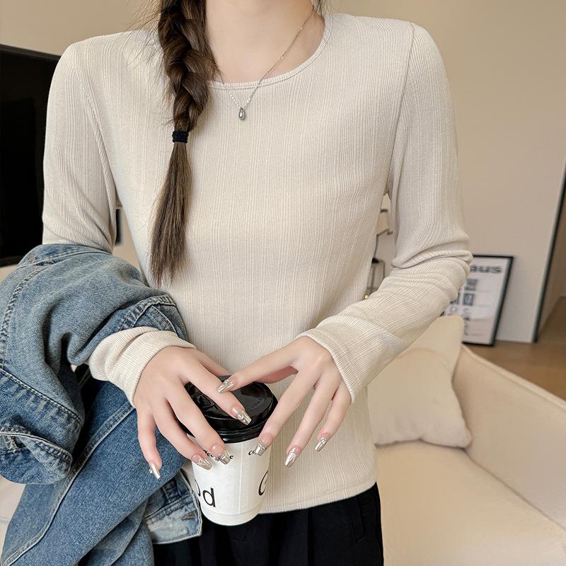 Нижняя рубашка Женские Новые Модели Весна и Осень Можно Носить Наружу, Тонкая Футболка с Длинным Рукавом, Высококлассный Топ в Зарубежном Стиле