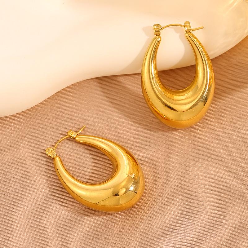 European & American 18K Gold-Plated U-Shaped Stainless Steel Geometric Oval Earrings - Non-Fading, Simple, & Versatile Luxury Design.