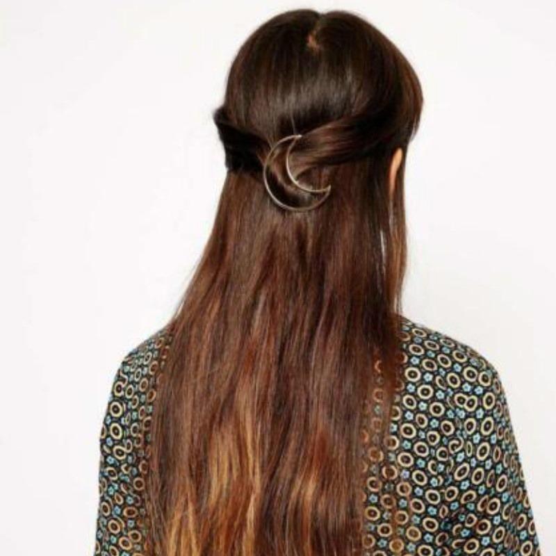 New Style Gold-plated/silver-plated Metal Triangle Circle Moon Clip Metal Circle Hairpin Hair Accessories for Girls (random Shape and Color)