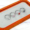 Gesen Jewelry: Женское кольцо с прямоугольным инкрустированным цирконом