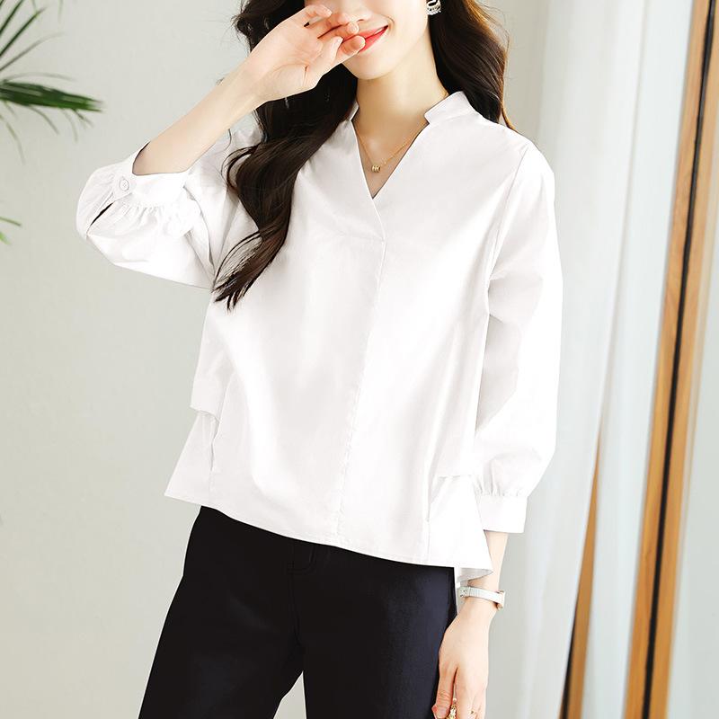 Light Blue V-neck Shirt for Women In Three-quarter Sleeve Autumn New Style Design Chic Top Pure Cotton White Shirt