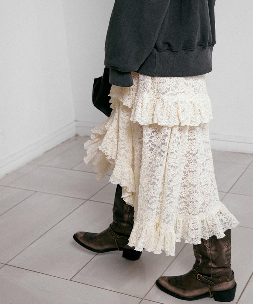 DEWEDEWE Lace Tiered Skirt (2 Colors)