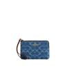 Кошелек-клатч COACH с молнией по углу
