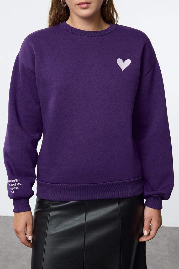 Женская модная стильная толстовка фиолетовая вышитая обычного кроя нормальной посадки с толстым флисом внутри вязаная толстовка