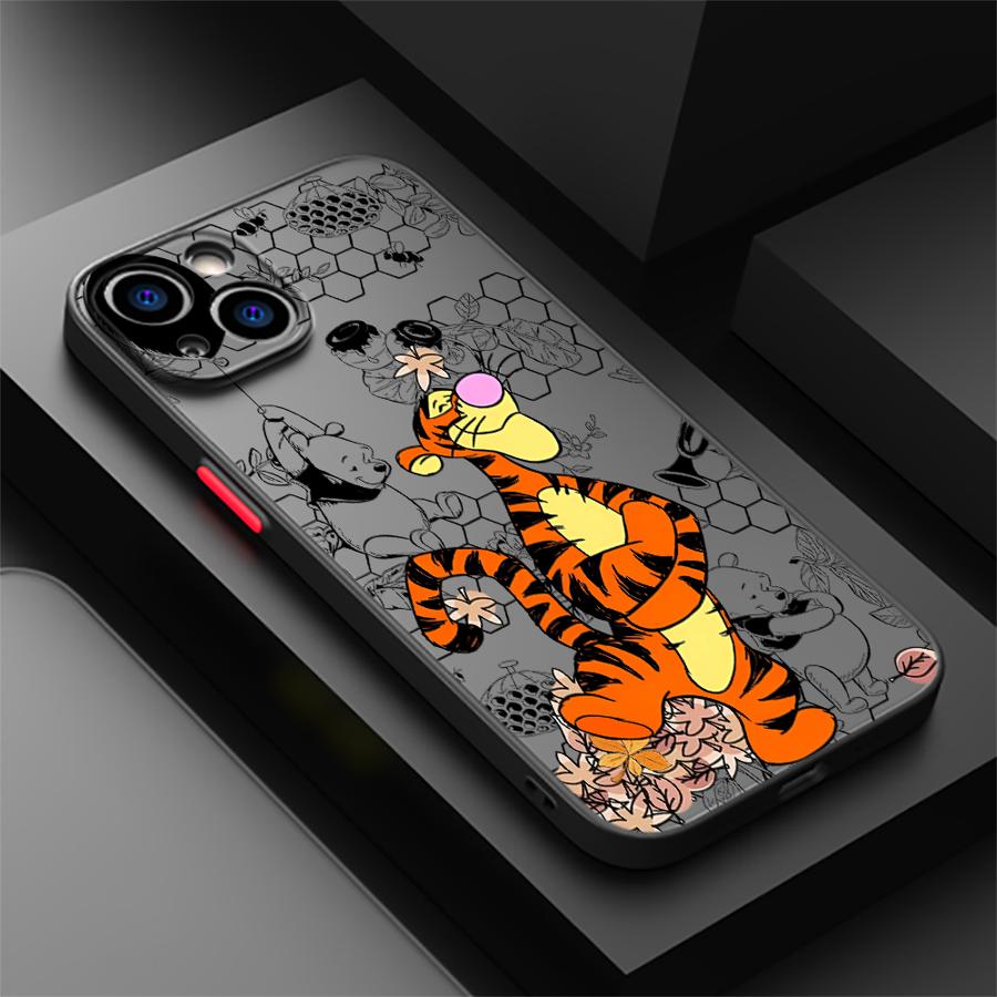 Pooh Bear Piglet Case for iPhone 17 Pro Max 15 11 17e XS XR Air 13 Mini 14 12 7 8 SE 16 Plus Back Phone Cover