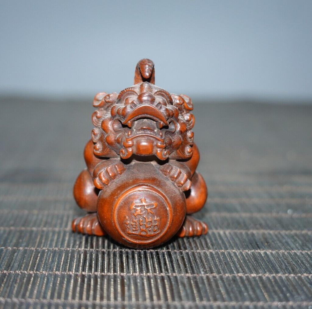 Chinese Antique Boxwood Carving Exquisite Unicorn Pixiu Statue Collection Art