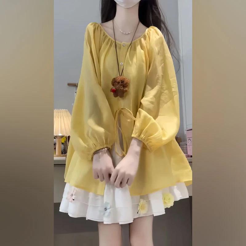 Milk-Toned Outfit: Early Spring/Autumn 2026 French Style Loose Shirt with White Short Skirt