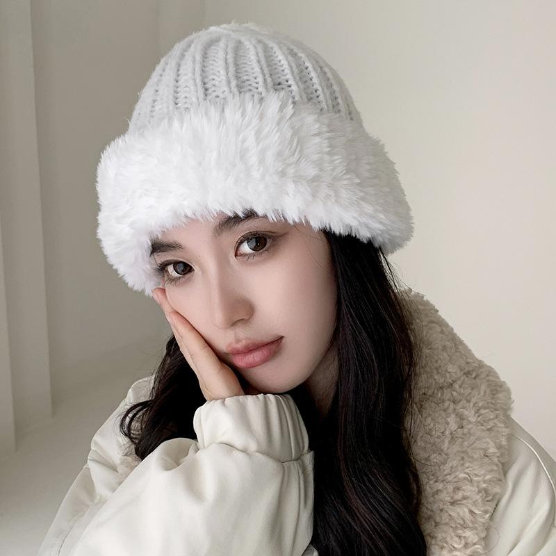 New Autumn Winter Fashionable Furry Knitted Hat for Outdoor Travel Stylish Warm Hat for Women Hat Trendy