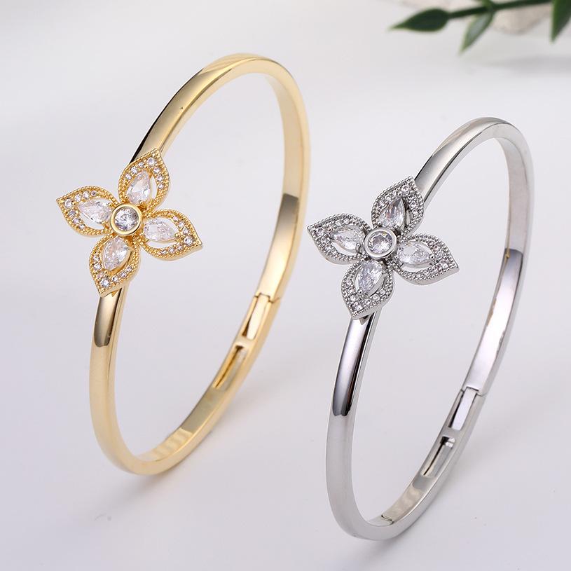 Four-petal Flower, Four-leaf Clover Open Bracelet, Light Luxury and High-end Stone Water Drop Flower Bracelet Bracelet