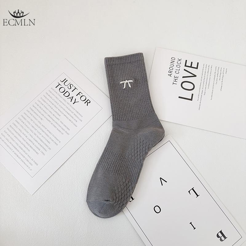 Женские носки из чистого хлопка средней длины, носки для девочек с вышитым бантом, дышащие простые носки для колледжа