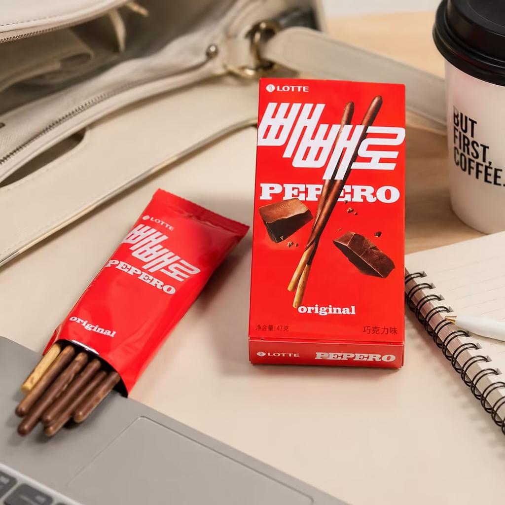 Lotte Pepero Бисквитные палочки со вкусом шоколада 47 г | Хрустящие бисквитные палочки, покрытые нежным шоколадом, насыщенный шоколадный вкус