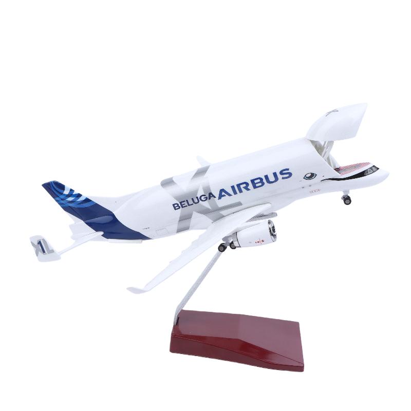 1 Набор 30 см 1:Металлическая модель самолета A330 Beluga Airways в масштабе 1:80, литая из смолы, с открывающимся грузовым отсеком, с подставкой для демонстрации