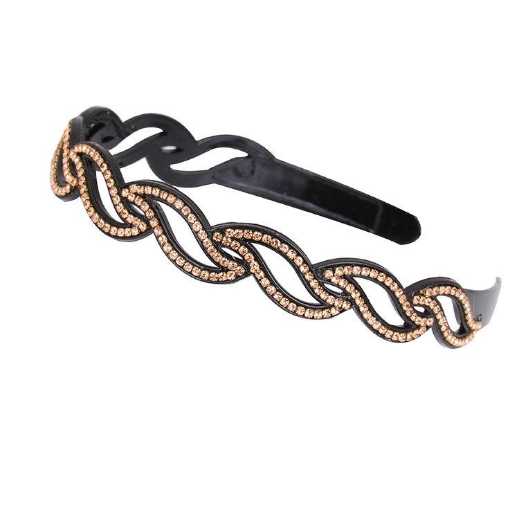 Пластиковое оголовье со стразами