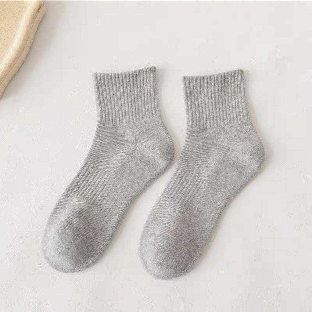 Basic Black, White And Gray Socks, Solid Color Simple Sports Cotton Socks, Comfortable And Breathable Medium Tube Socks, Stockings