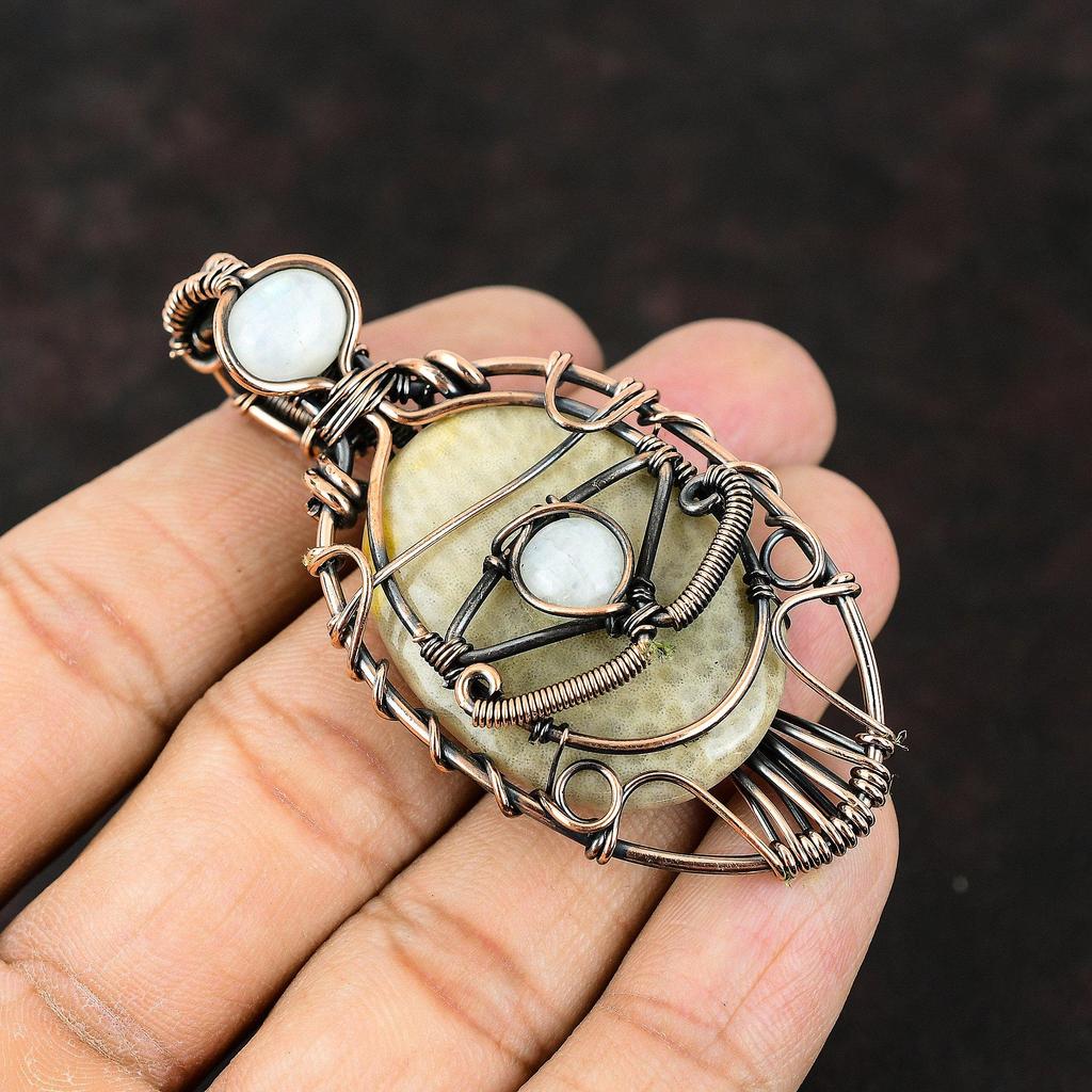 Подвеска из коралла с окаменелостью от сглаза, медная обертка, кулон ручной работы из радужного лунного камня, ювелирные изделия от сглаза, обернутые проволокой, подарок для нее