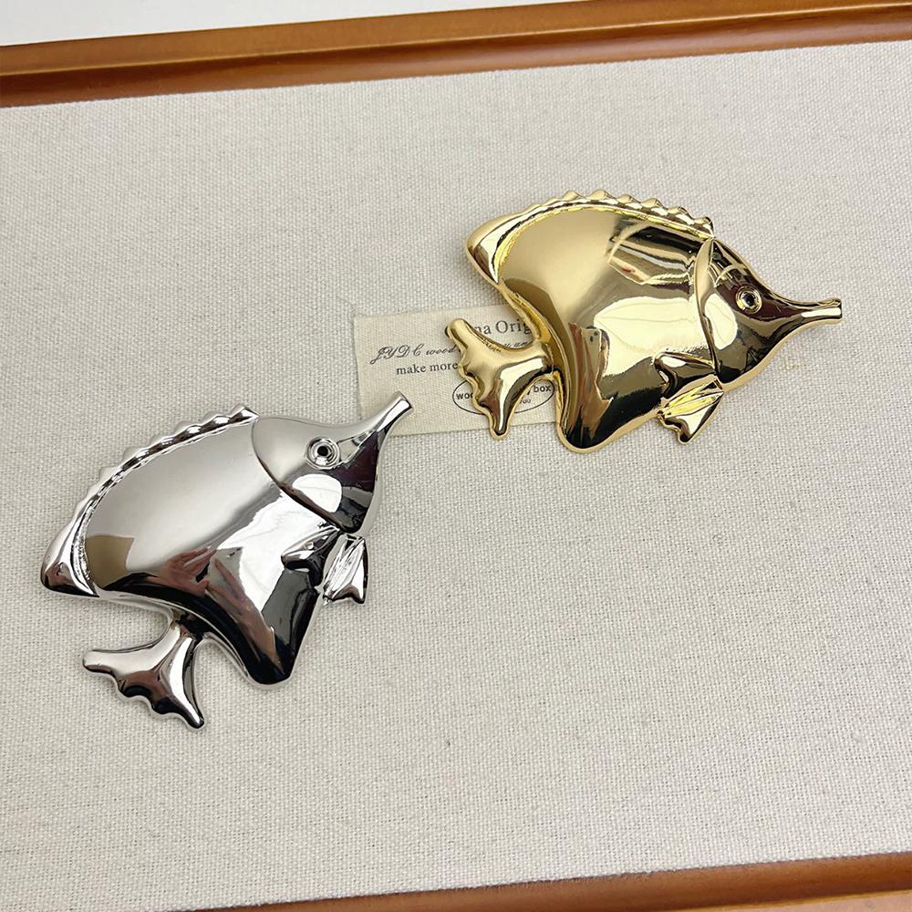 Fashionable Fish Brooch Women's Personalized Suit Coat Brooch New Men's And Women's Jewelry Accessories - Gifts For Friends