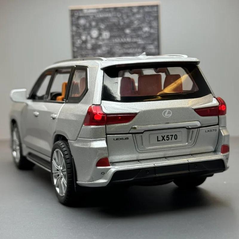 LGS2 Литье под давлением 1/24 LEXUS LX570 Внедорожник Модель Автомобиля Литье из Сплава Игрушки Транспортные Средства Дети Мальчики Подарок Коллекция Домашний Декор Миниатюрный Автомобиль