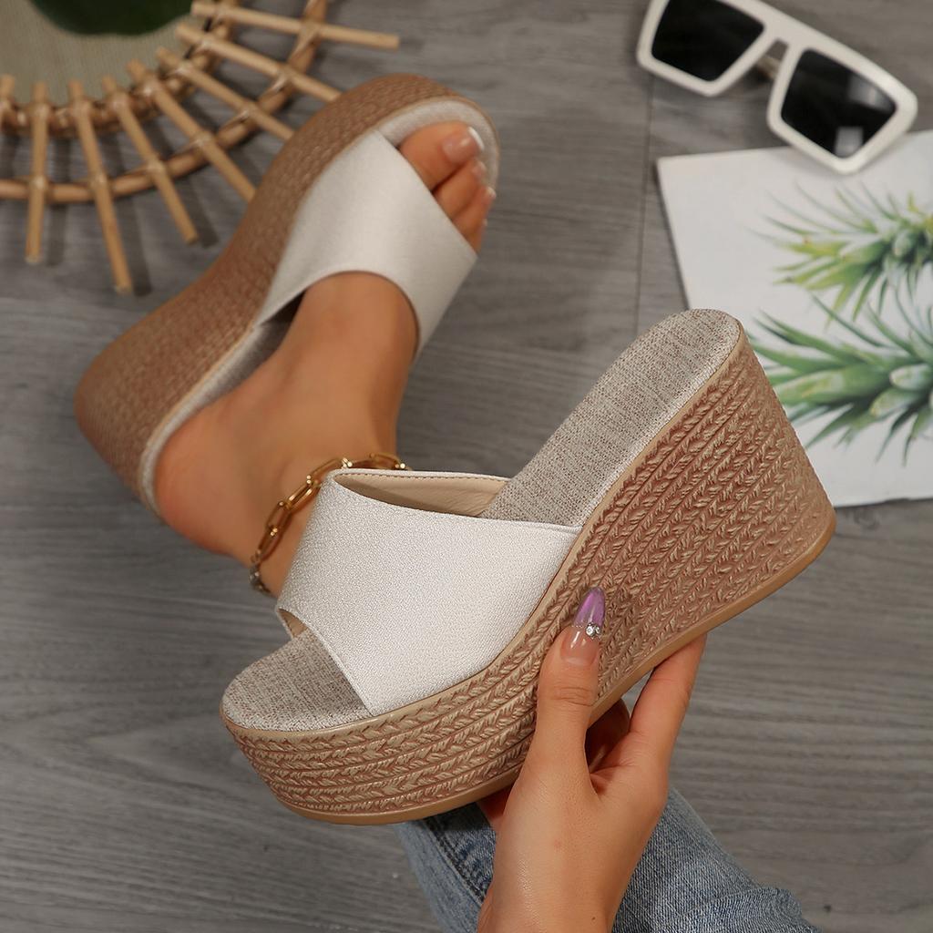 Внешняя торговля 2025 лето шлепанцы на толстой подошве женская обувь европейские и американские водонепроницаемые на платформе на толстой подошве уличные шлепанцы с тапочками