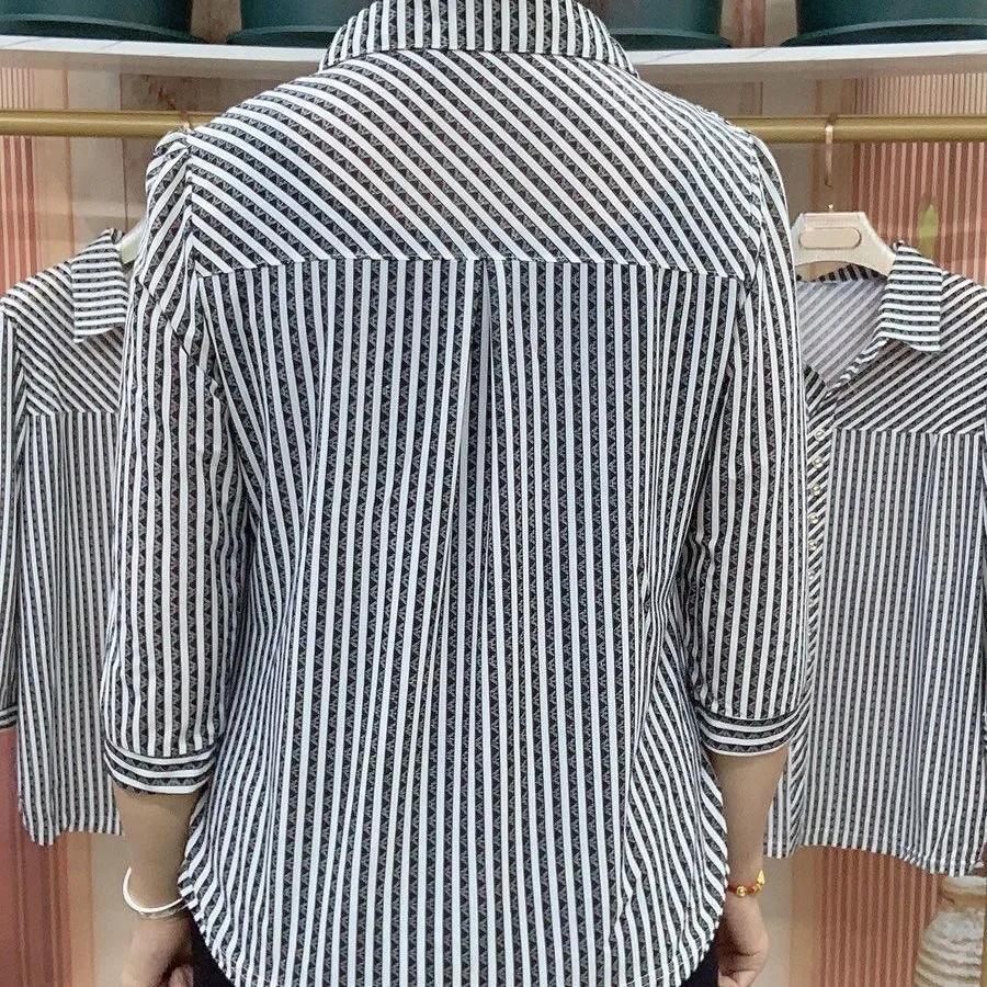 Plus Size Mother's Striped Three-quarter-sleeved Small Shirt Fashionable Loose and Thin All-match Cardigan Top