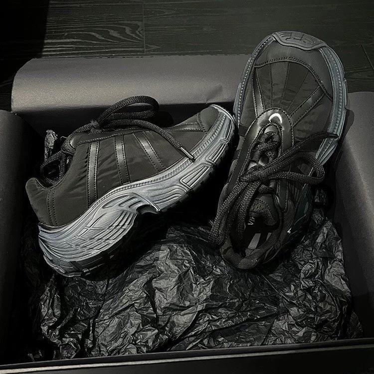 2024 Весна и Осень Новые Женские Удобные Дышащие Нескользящие Спортивные Туфли на Низком Ходу с Шнуровкой и Цветной Отделкой