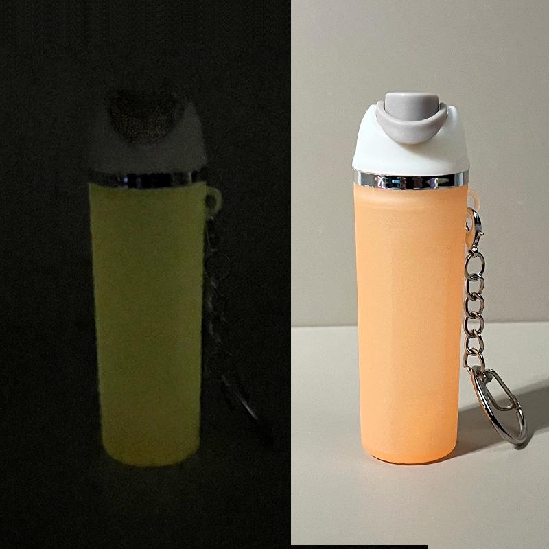 Брелок в виде кубка Ледяного Короля: Универсальный кулон Stanley для помады или крепления к рюкзаку