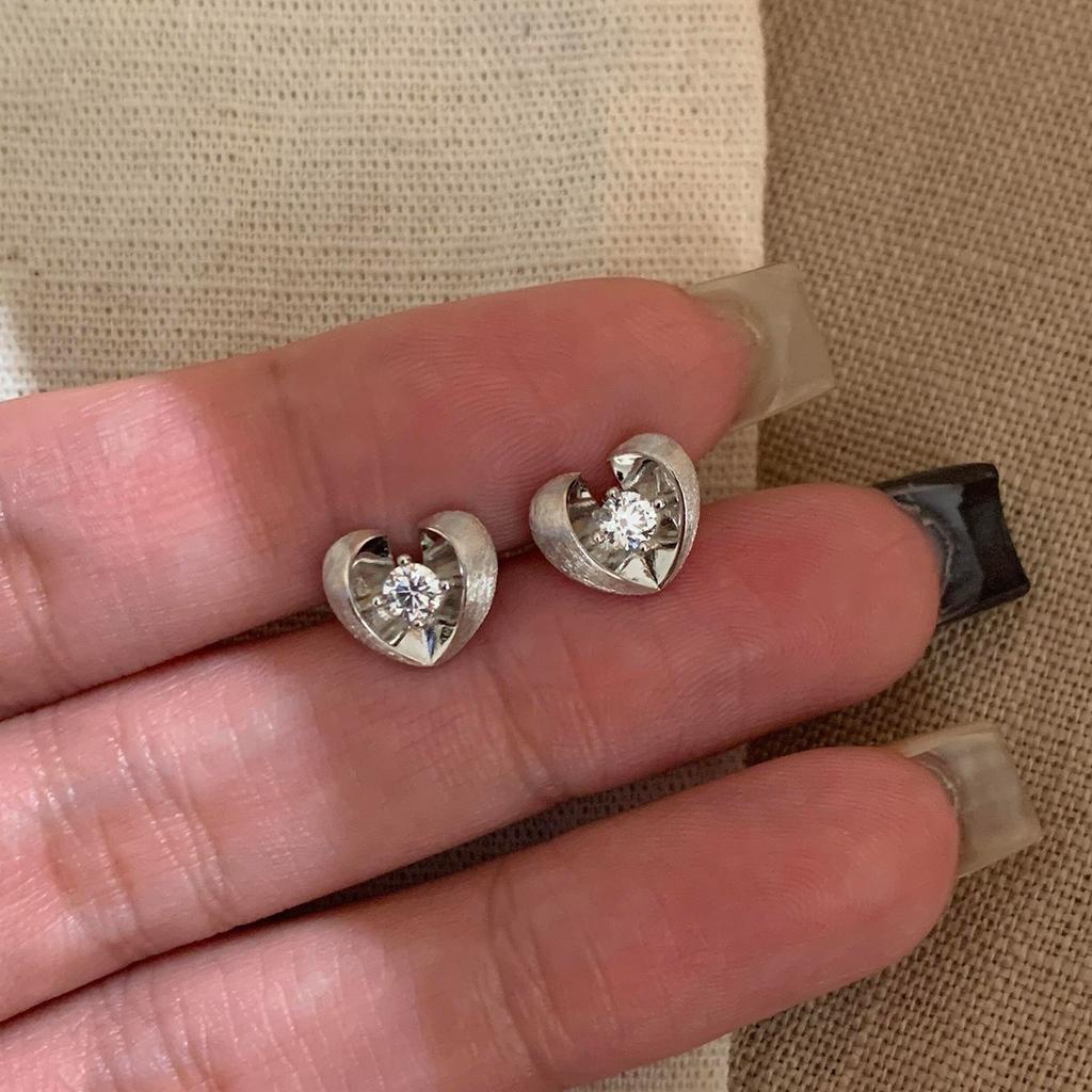 Горячая распродажа флэш-алмазные плавающие серьги-сердечки корейский стиль прохладное ощущение легкая роскошь высококачественный нишевый нишевый