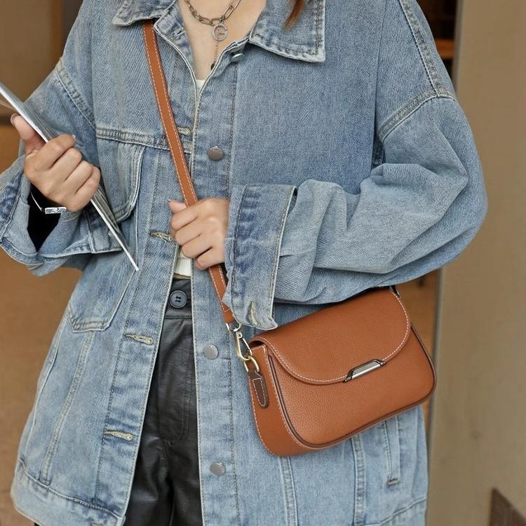 Женская сумка-мессенджер из натуральной кожи 2024 года: Стильная маленькая сумка через плечо из коровьей кожи с широким ремнем