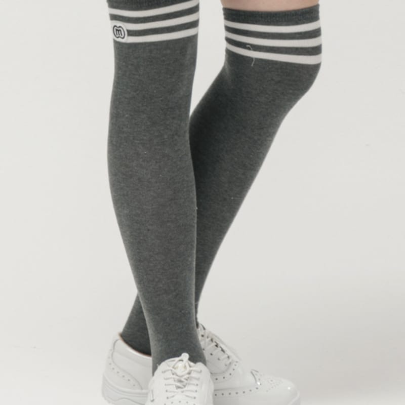 DOYOUKNOWMC Чулки выше колена в полоску цвета древесного угля на все сезоны