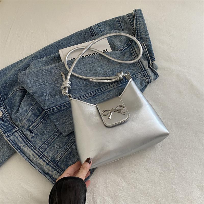 Trendy New Design Bow Armpit Handbag Solid Color PU Leather Bowknot Underarm Bag Sweet Women's Crossbody Bag CLE