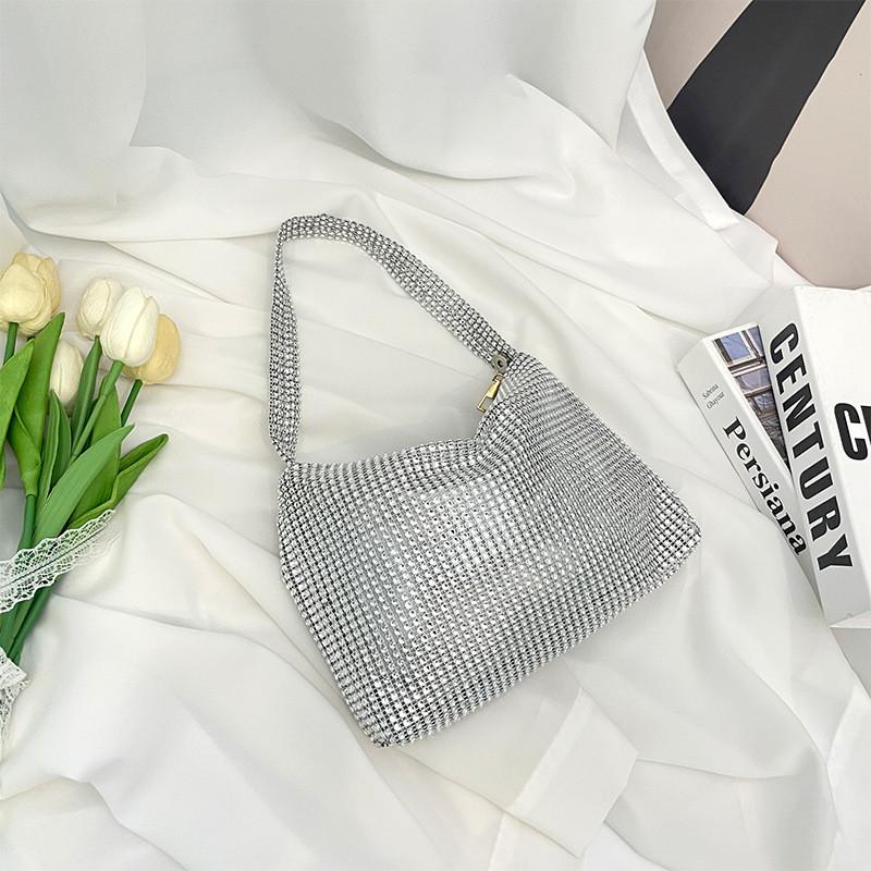 Chic And Stylish Women's Handbag 2024 Spring Trendy Casual Shoulder Bag