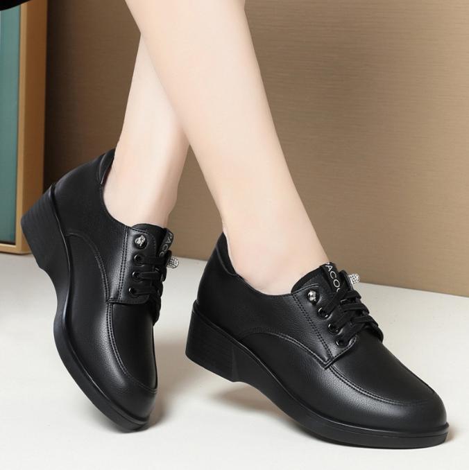 Весна Осень Женская мода Туфли-лодочки Женские туфли из натуральной кожи на танкетке Повседневные туфли для мам на высоком каблуке Комфортные туфли-лодочки