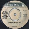 7inch Record NANCY SINATRA & FRANK SINATRA - Somethin' Stupid RS23166 Reprise Records 1967 UK Jazz Used