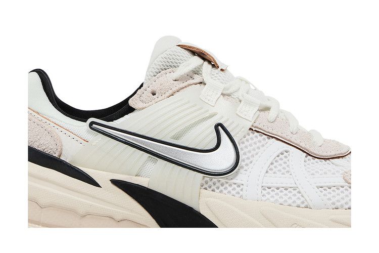 Nike V2K Run Summit Белый Свет Древесно-Коричневый (Женский)