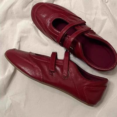 Женская обувь – Кроссовки