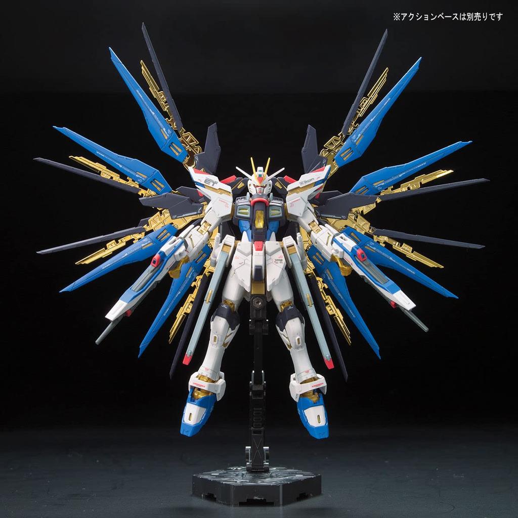 BANDAI SPIRITS RG Mobile Suit Gundam SEED DESTINY Strike Freedom Gundam Scale Plastic Model ZGMF-X20A 1/144 Color-coded