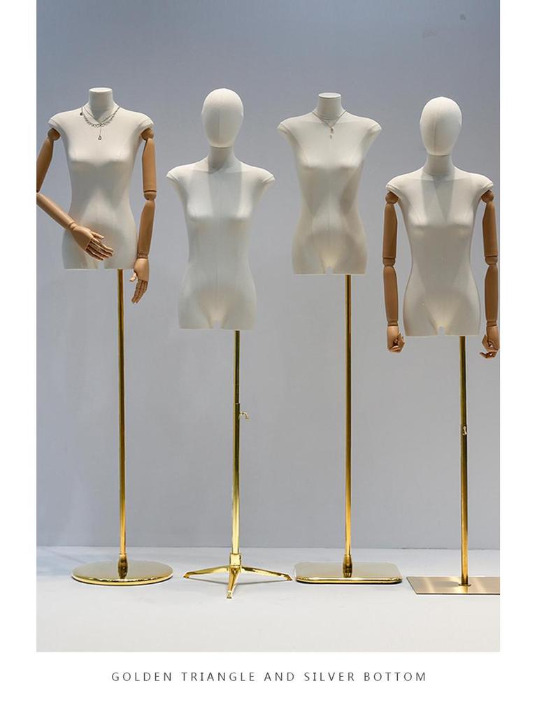 Манекен женский с плоским телом в корейском стиле и широкими плечами для демонстрации женской одежды