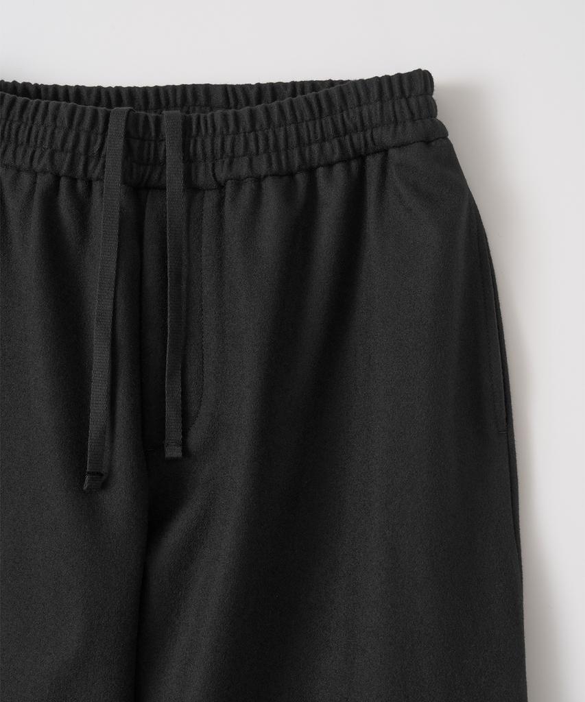 ANOTHER OFFICE Cashmere Banding Easy Pants (Black)