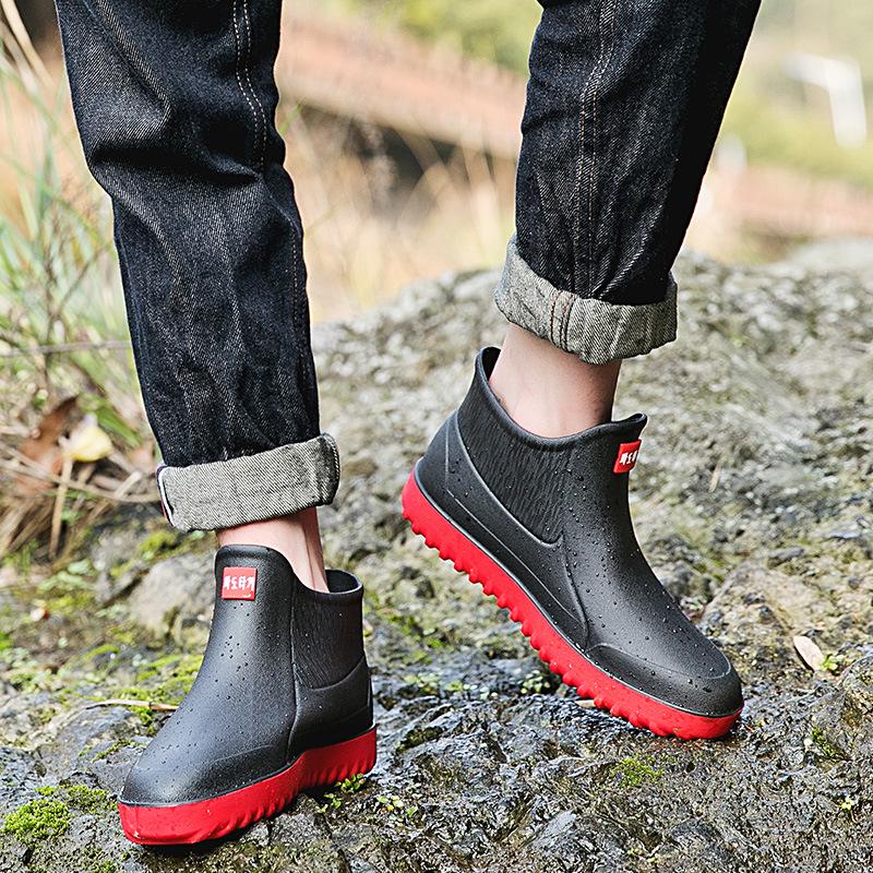 Men's German-Style Waterproof Low-Top Rain Boots: Non-Slip Outdoor Shoes for Food Delivery, Fishing, Car Washing & More.