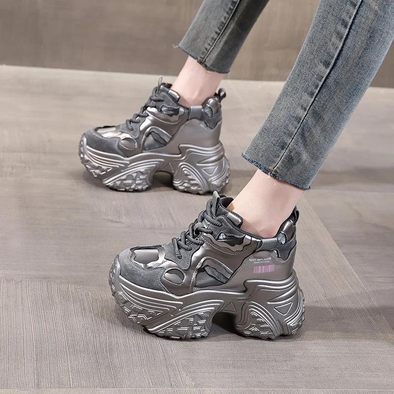 Модные 10 см кожаные мокасины из микрофибры, новые осенние туфли на платформе и танкетке, модные массивные кроссовки, весенние женские мокасины из вулканизированной кожи