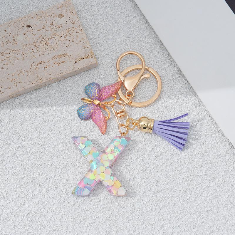 Брелок для ключей в форме сердца и буквы с бабочкой и кисточкой, шарм для сумки