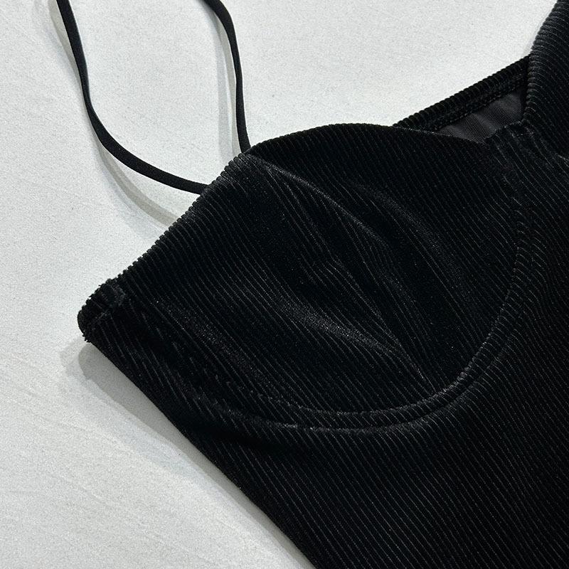 Летние однотонные тонкие длинные платья с бретельками на бретельках