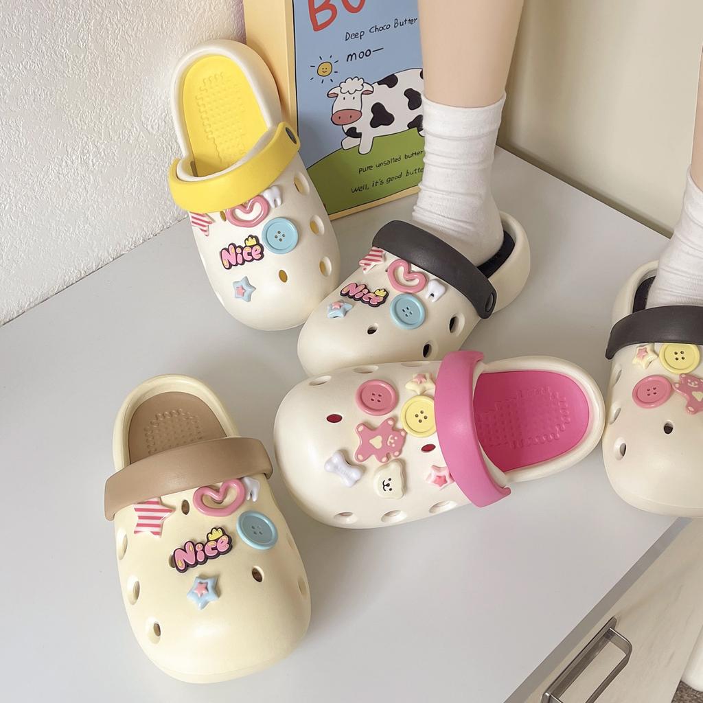 Модные новые сандалии тапочки милые мультяшные сабо женские мюли летние пляжные сандалии пещера отверстие женская садовая обувь для студентов девочек