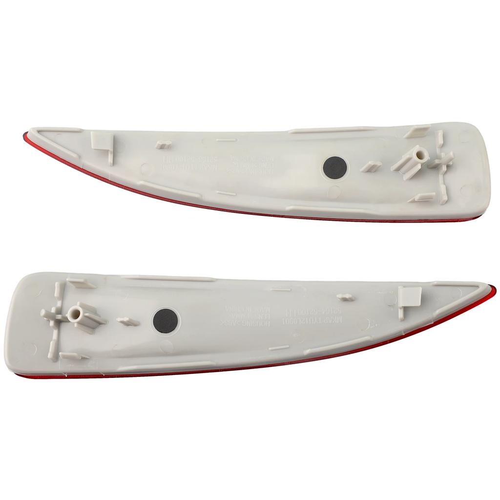 2Pcs Back Bumper Reflector Light Len Cover For Yaris 2012 2013 2014 Left & Right Reflective Strip 52164-52100 Car Accessories