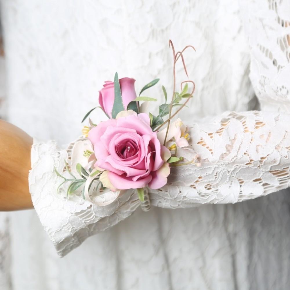 Elegant Wedding Wrist Corsage Silk Flowers Rose Corsage Artificial Boutonnieres Flowers Bride